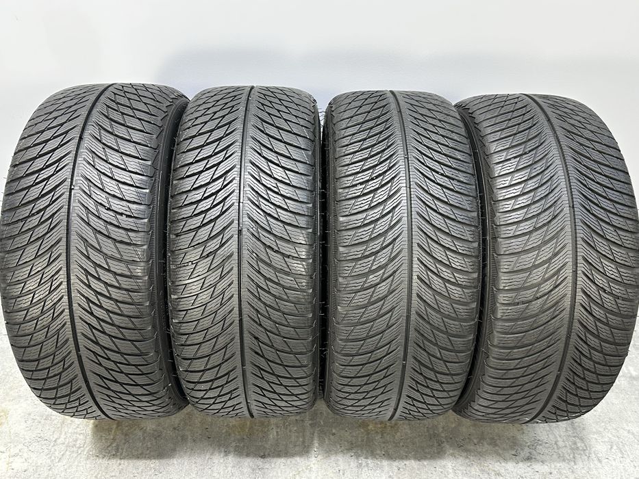 Зимові шини Michelin Pilot Alpin5 235/40 R18 95V XL MO1