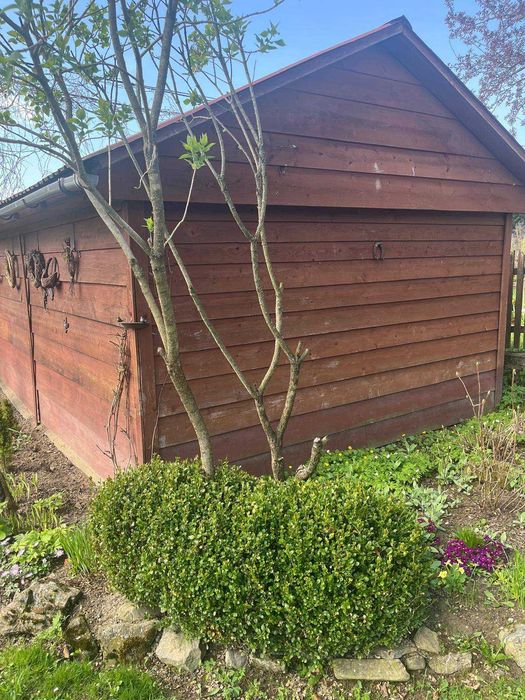 Garaż drewniany, wolnostojący