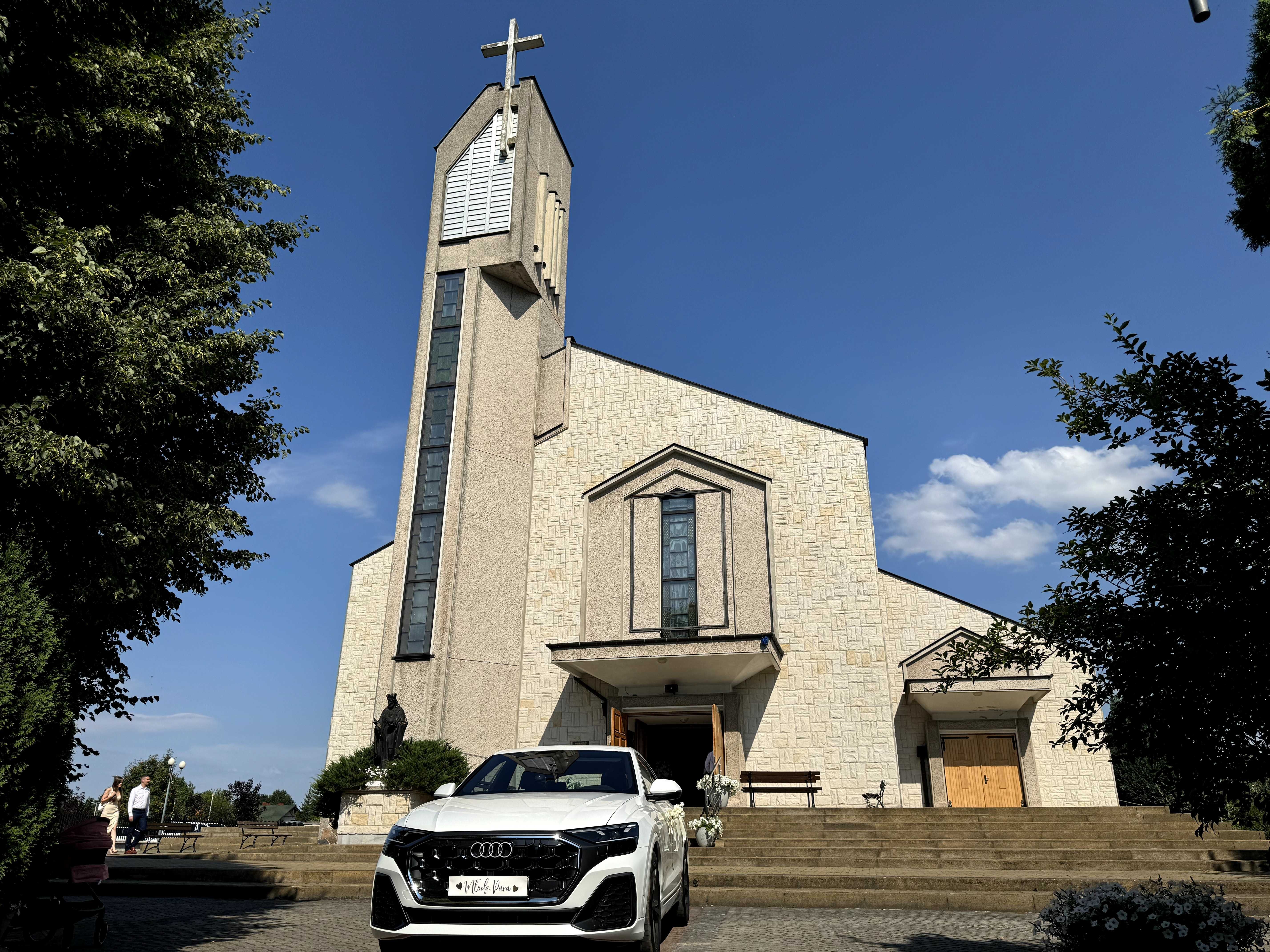 Samochód, Auto do ślubu, Lift BIAŁE AUDI Q8 - 2024, auto na wesele
