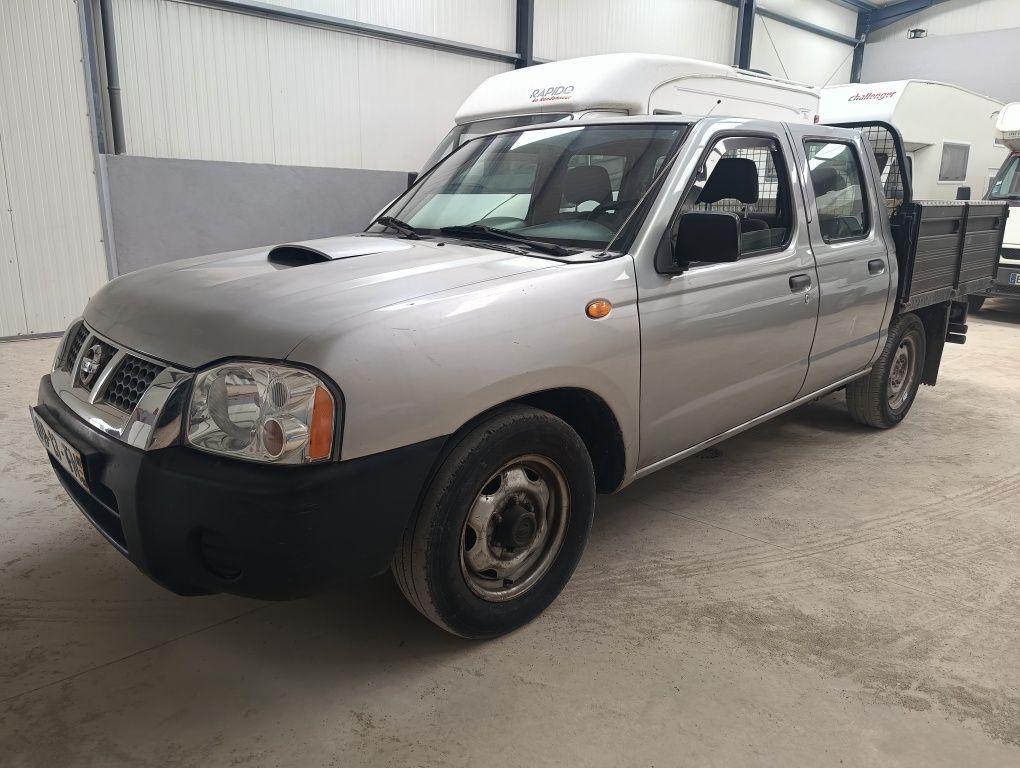 Nissan np 300 2.5 TD -2002