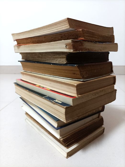 Livros antigos e raros de autores Portugueses