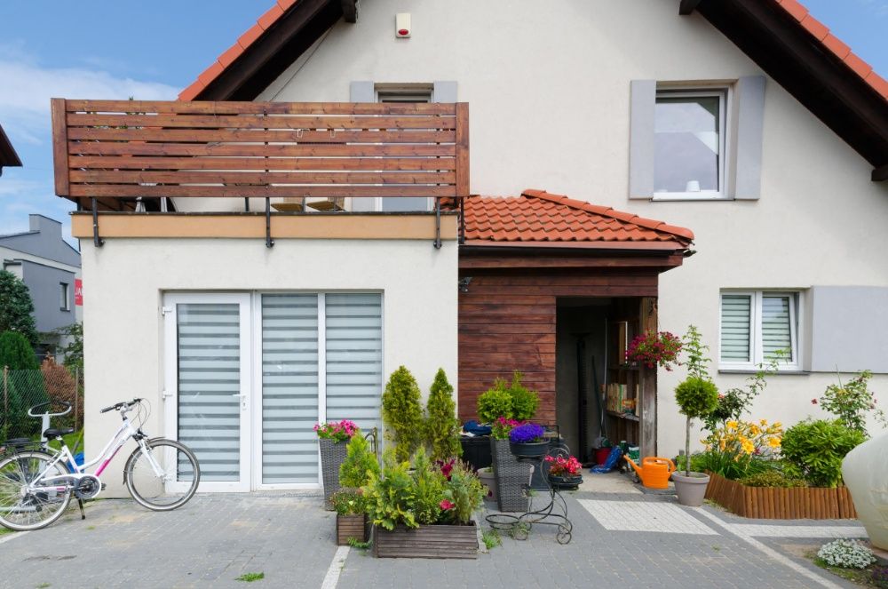Wynajmę Duży pokój 20 m  z Balkonem i własną łazie