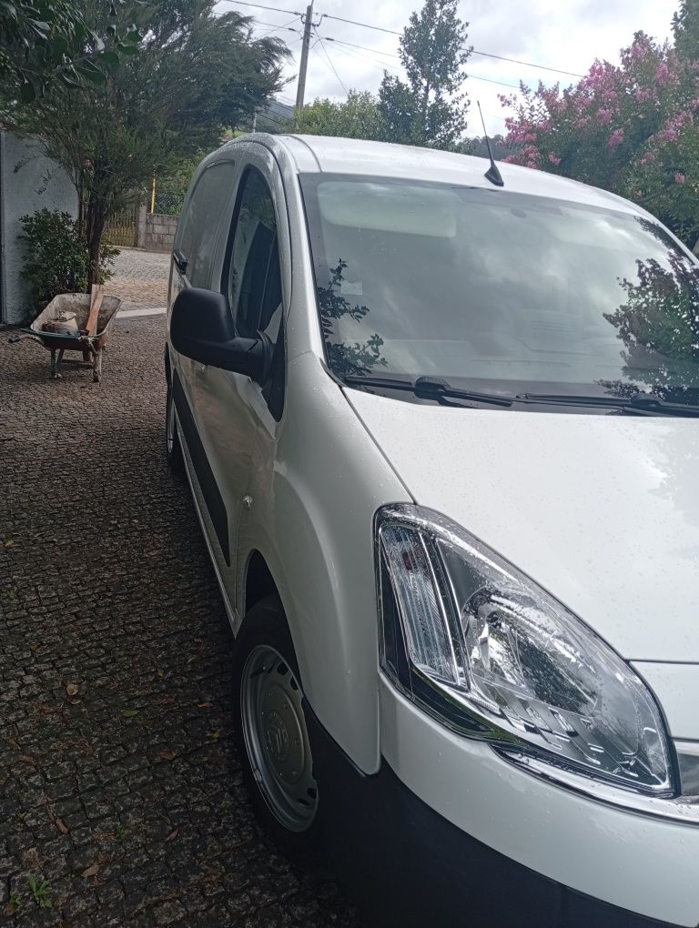 Vendo Berlingo longa 3 lugares