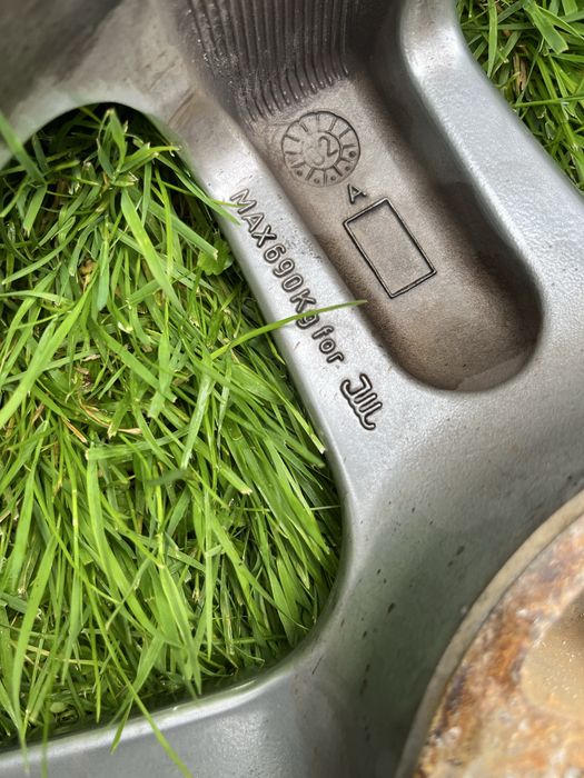 Felgi Fondmetal Mitsubishi 16x7J, 4x114.3, ET40, CB 67mm