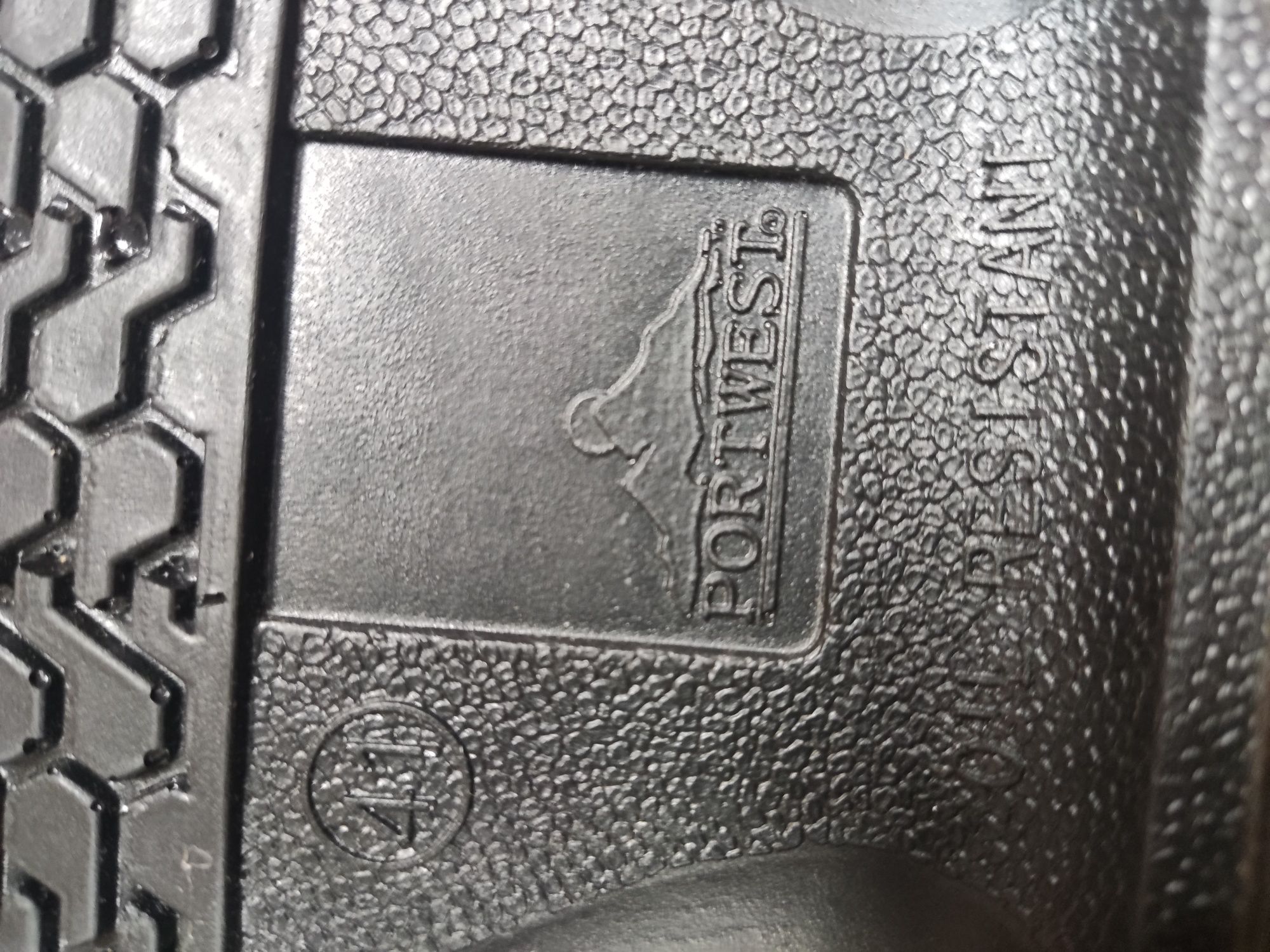 Buty robocze z metalowym noskiem BHP