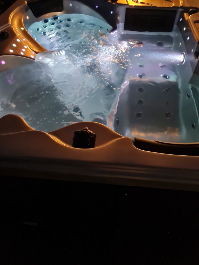 Jacuzzi SPA, wanna z hydromasażem, Balboa, Balia, Wrocław