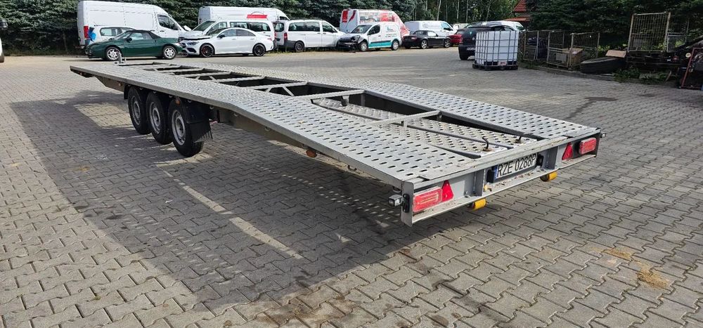 Niewiadów BR3  15200 netto, 8.5 metra, koła 14, 3 osie, najazdy 2,5 metra aluminiowe