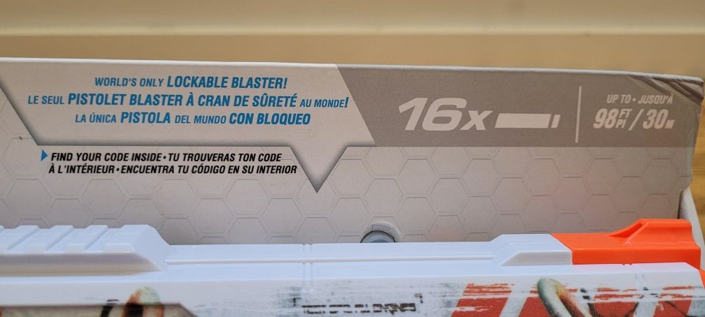 Lançador X-Shot com 16 dardos