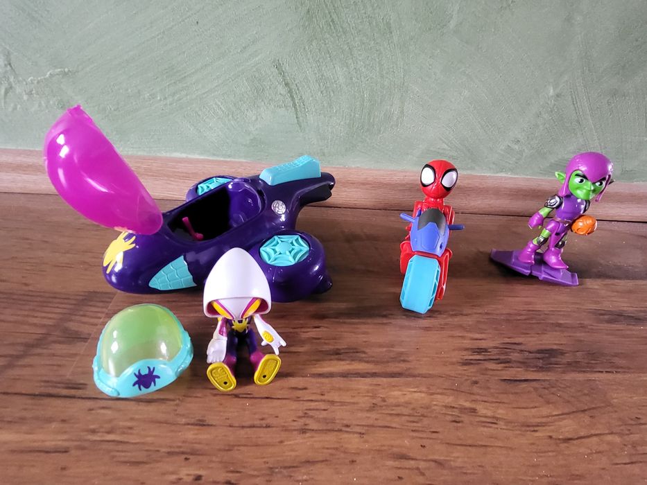 Spidey, Ghost Spider, Goblin figurki pojazdy SpiderMan