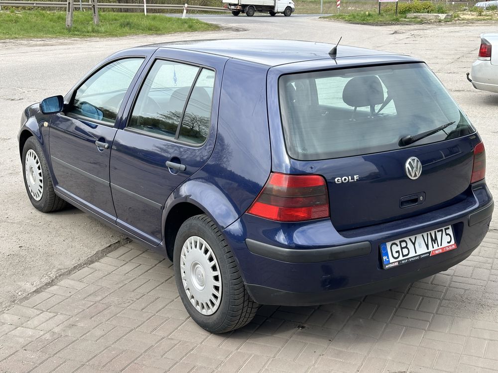 Volkswagen Golf IV 4 1.4 16V 75 KM KLIMA