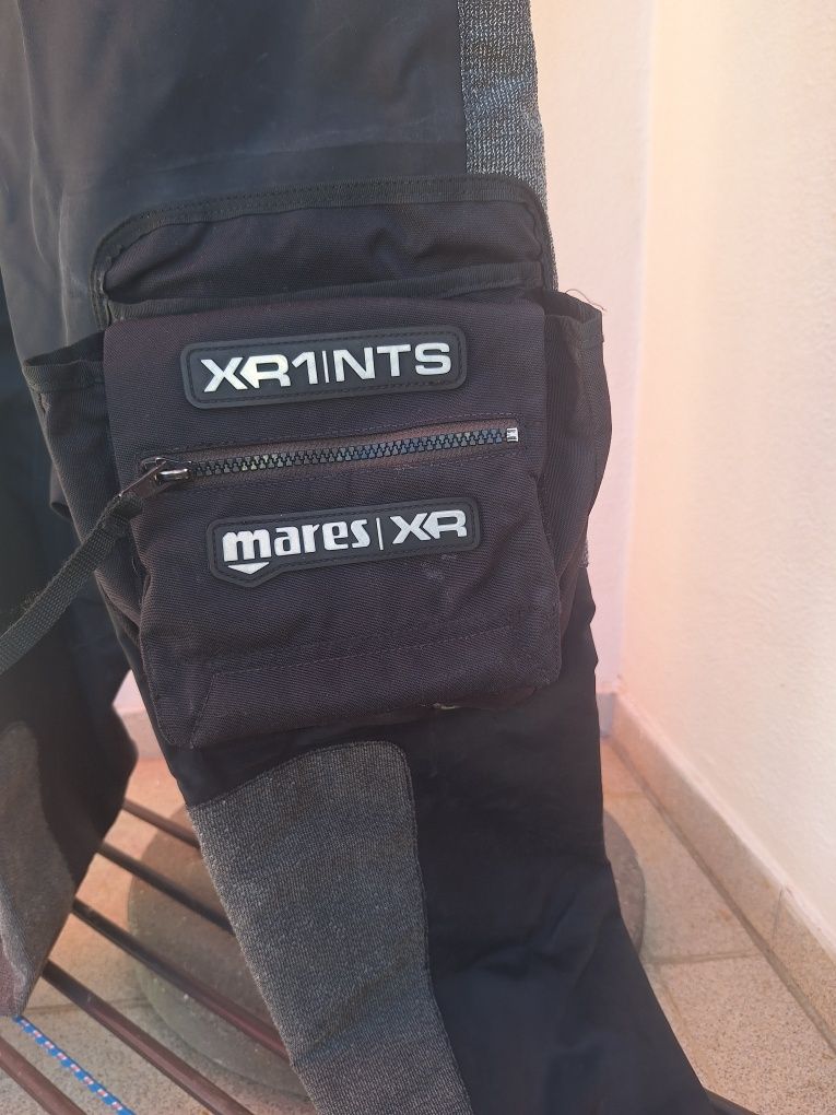 Fato seco Mares XR1