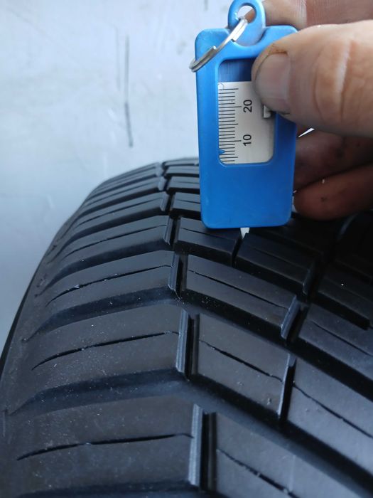 Opona wielosezonowa Continental All Season Contact 2 225/55/18