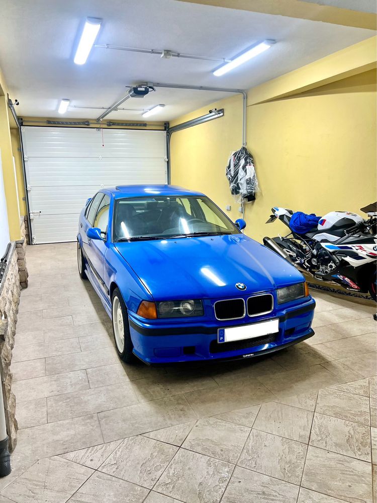 BMW 325i E36 Pack M