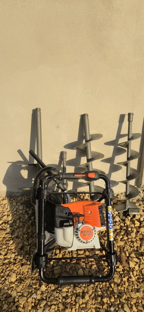 Stihl BT 131 Świder spalinowy - Jednoosobowy świder glebowy