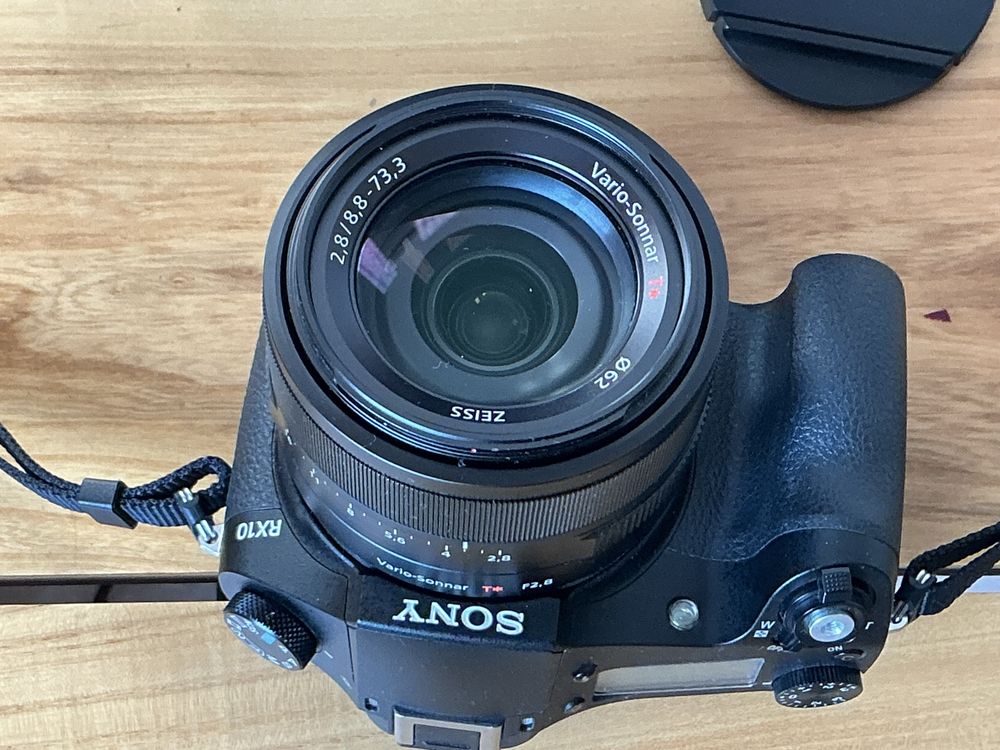 Sony RX10 Aparat foto. Stan idealny