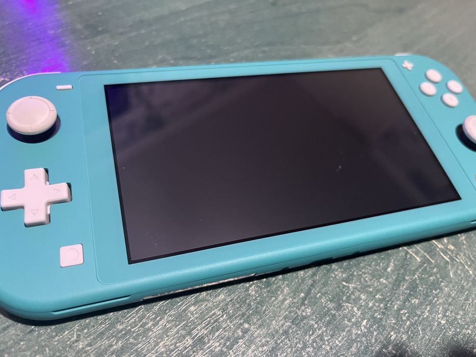 Продаю Nintendo Switch Lite 32+256gb