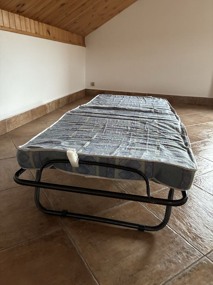 Łóżko turystyczne, dostawka