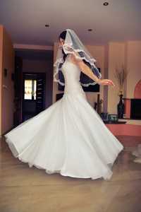 Suknia ślubna Lisa Ferrera tiul koronka Xs delikatna
