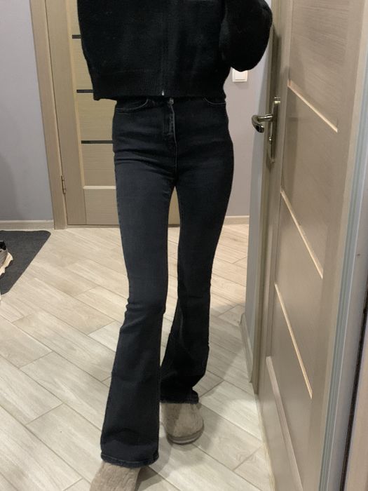 Джинси кльош чорні