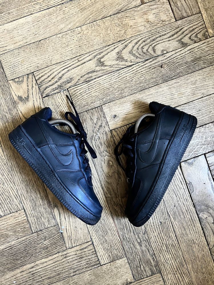 Кроссовки кожа натуральная Nike Air Force 1 оригинал 36,5 23,5 см