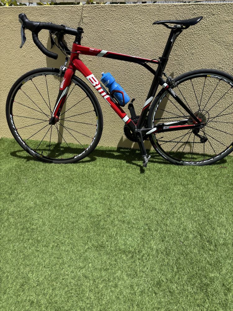 Bicicleta estrada BMC