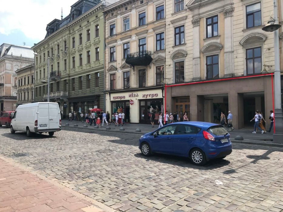Оренда комерційних площ м. Львів пл. Міцкевича 5 (230 м.кв.)
