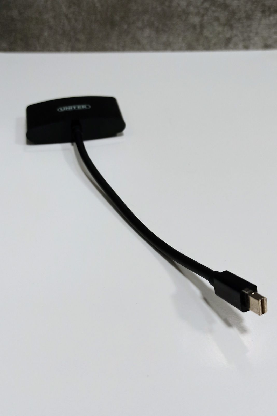 Adapter miniDisplayPort do VGA/HDMI, czarny; Y-6328BK