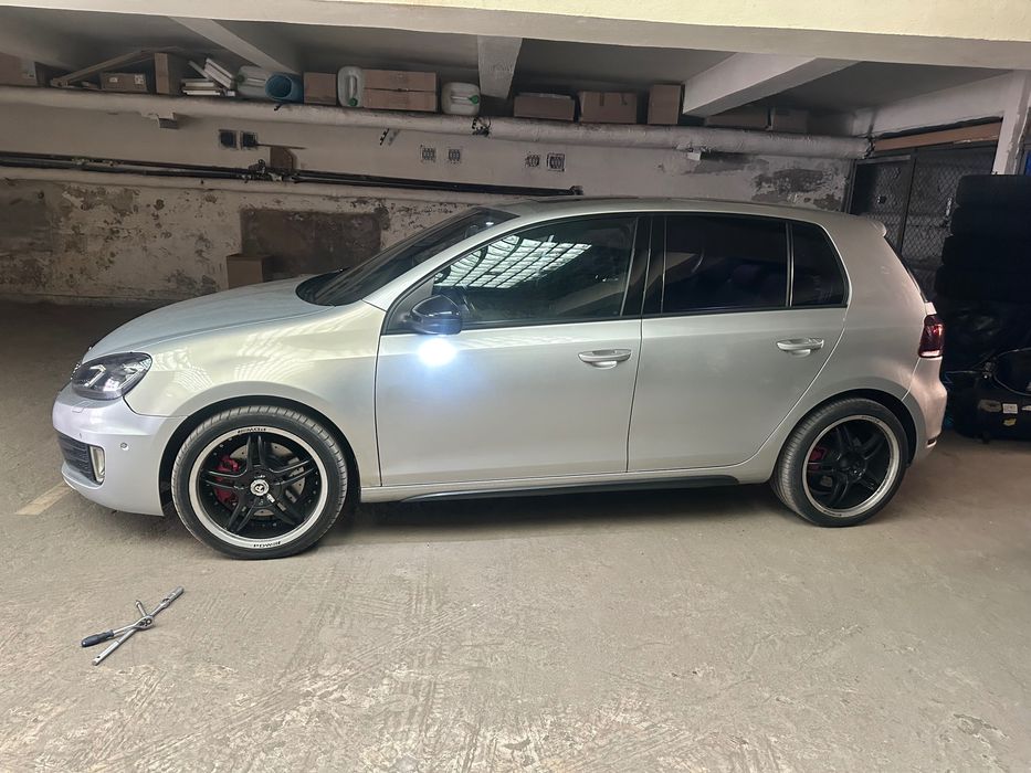 Felgi r18 5x112 komplet