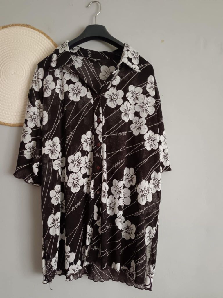 Śliczna koszula ,tunika damska lekka Plus size 52/54