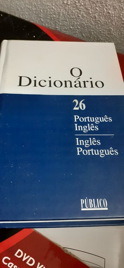 Coleção enciclopédias  e dicionários