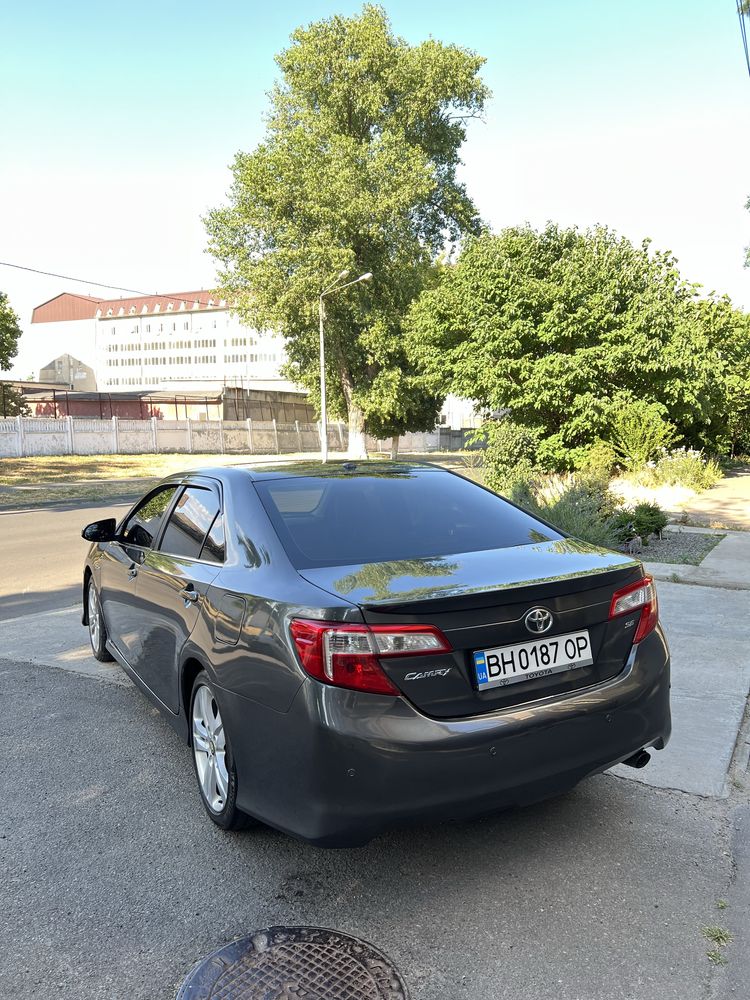 Продам Toyota Camry (usa)