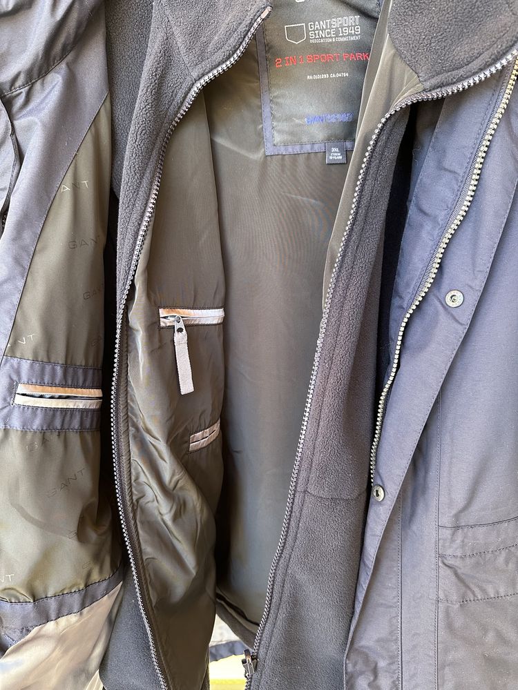 Casaco em azul escuro com impermeável - Parka da Gant
