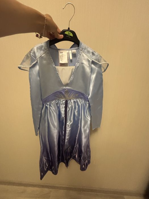 Сукня Ельзи, костюм Ельзи