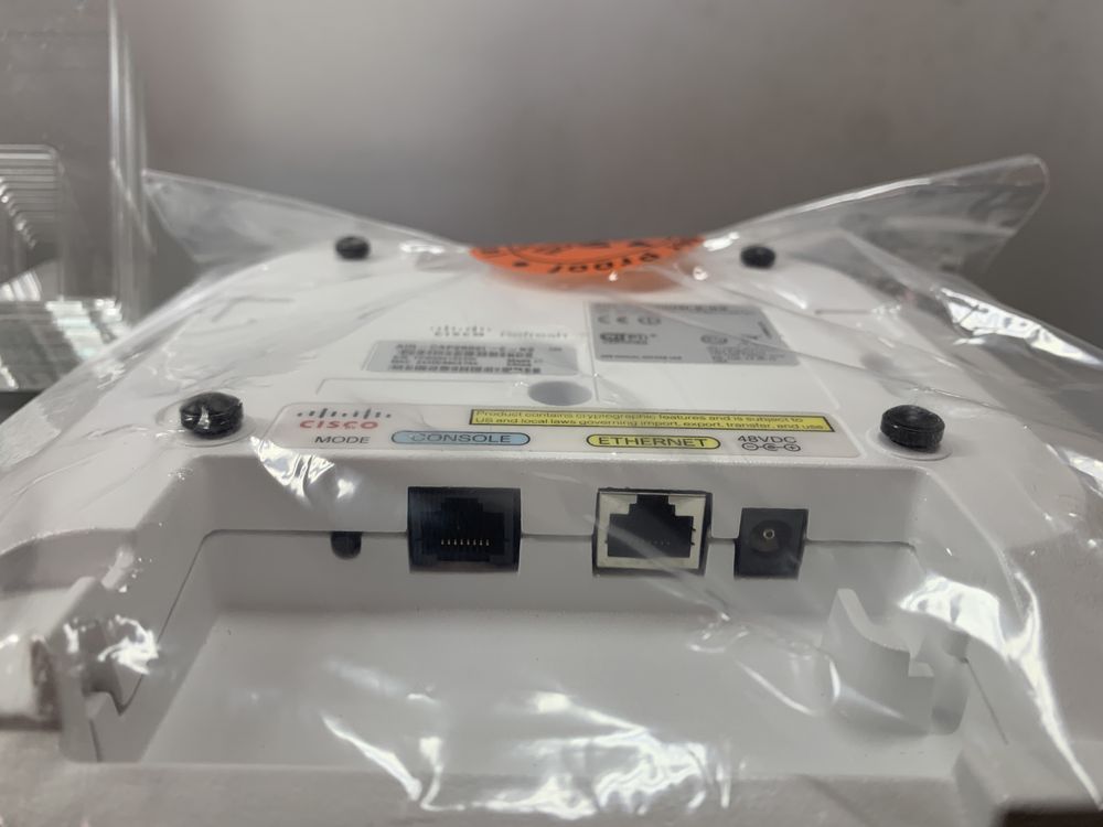 Роутер Cisco AIR-CAP2602l E-K9