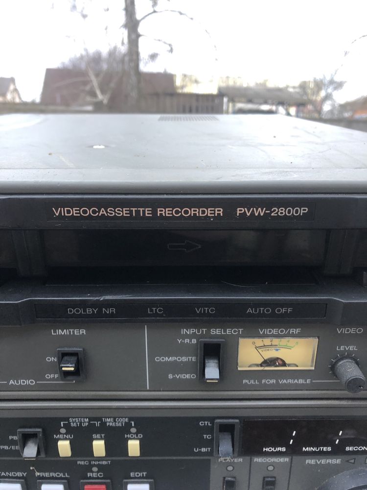 Студийный видеомагнитофон Betacam SP Sony PVW-2800P