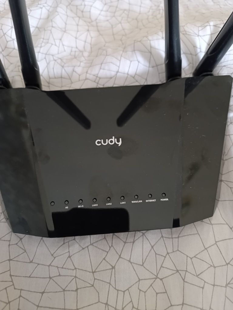 Router wi-fi modem Cudy LT400 4G CAT4 karta sim LTE używany 2 m-ce gwa