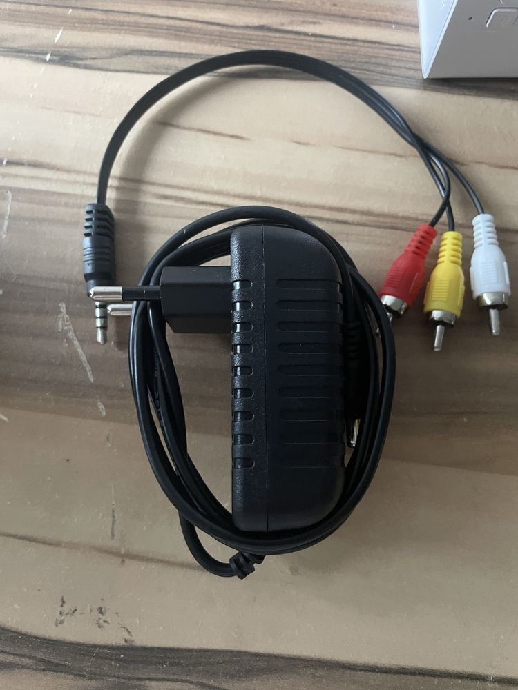 Sprzedam mini projektor