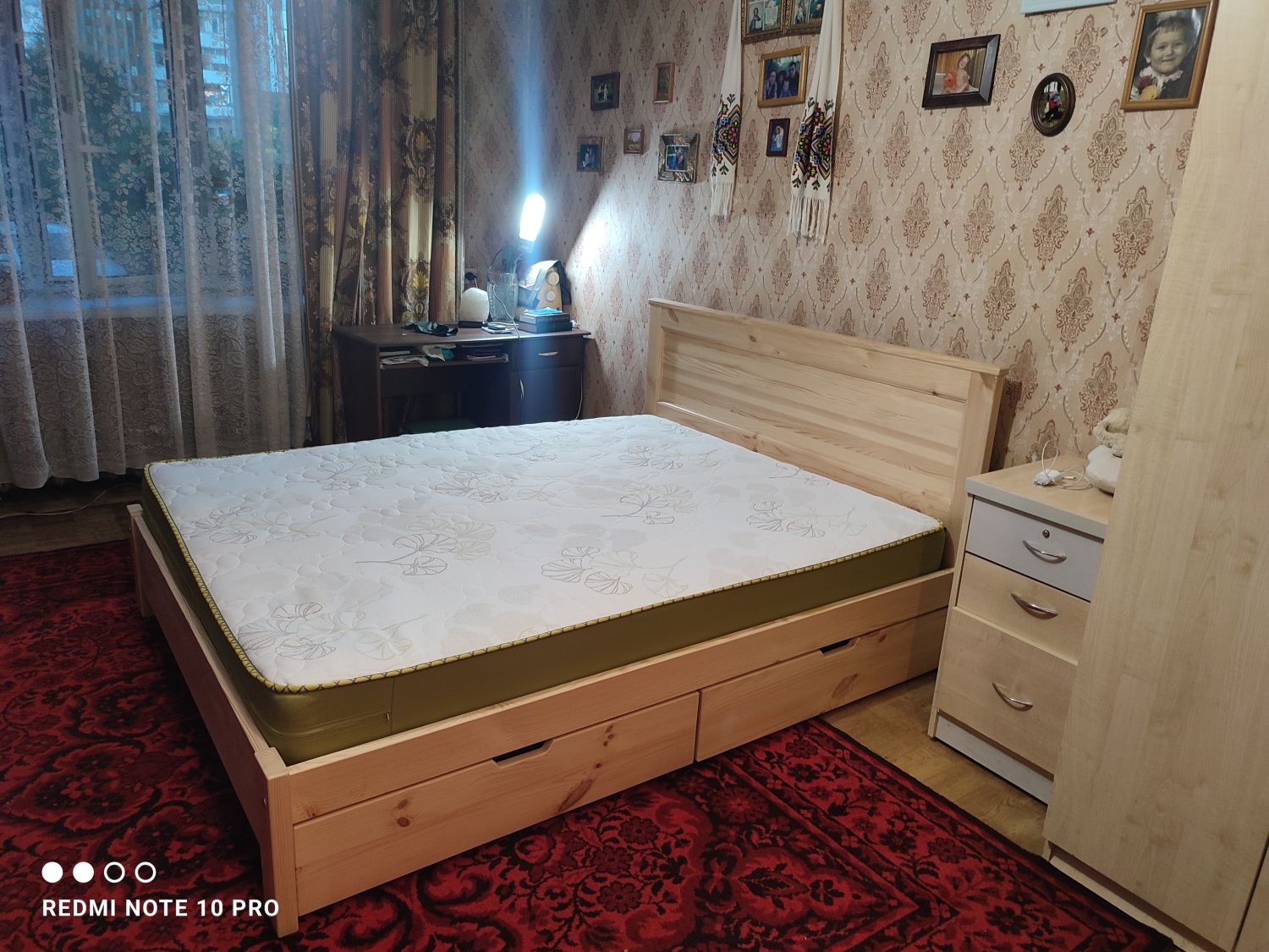 Ліжко з вільхи, дуба, сосни,деревянная кровать, двоспальне ліжко масив