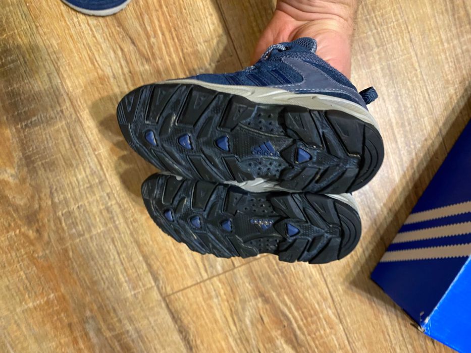 Adidas кроссовки детские кросівки хайтопы Адидас оригинал р.24