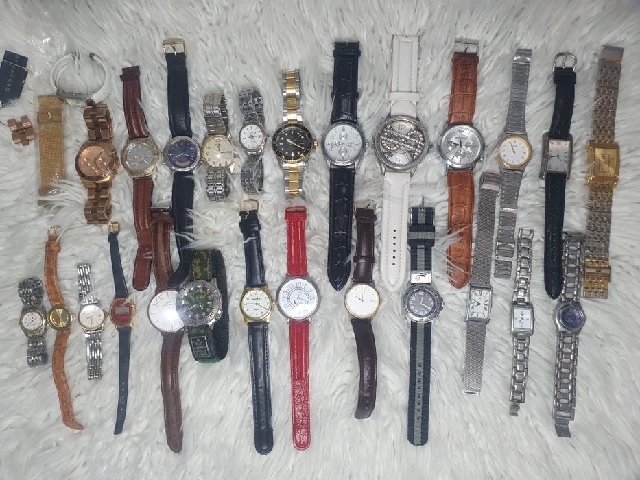 Zestaw zegarków 25 sztuk vintage modne markowe do naprawy