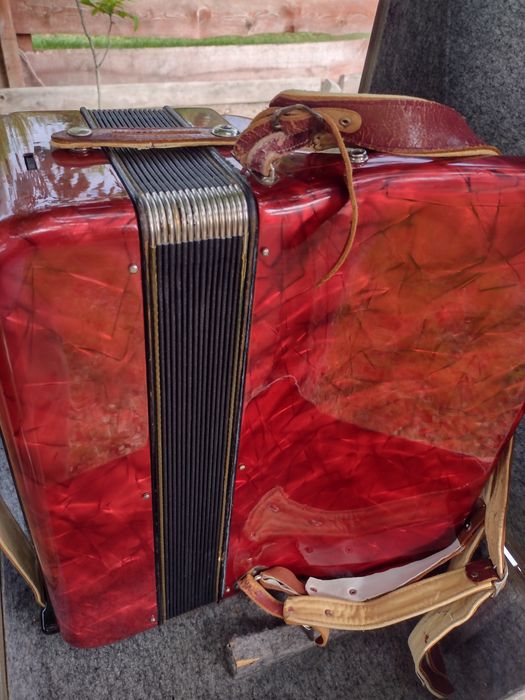 Akordeon HOHNER VERDI 2 96 BAS.super,techn i wizualny strojny+FUTERAL