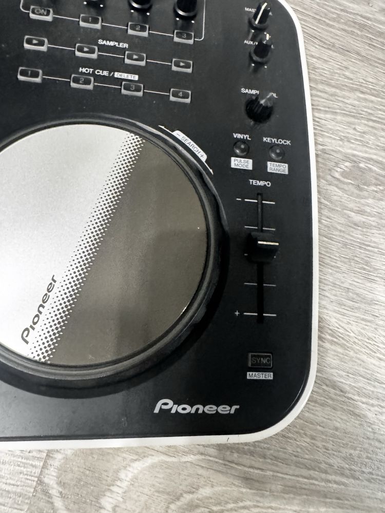 Классный контролер для диджеев pioneer ddj ergo v