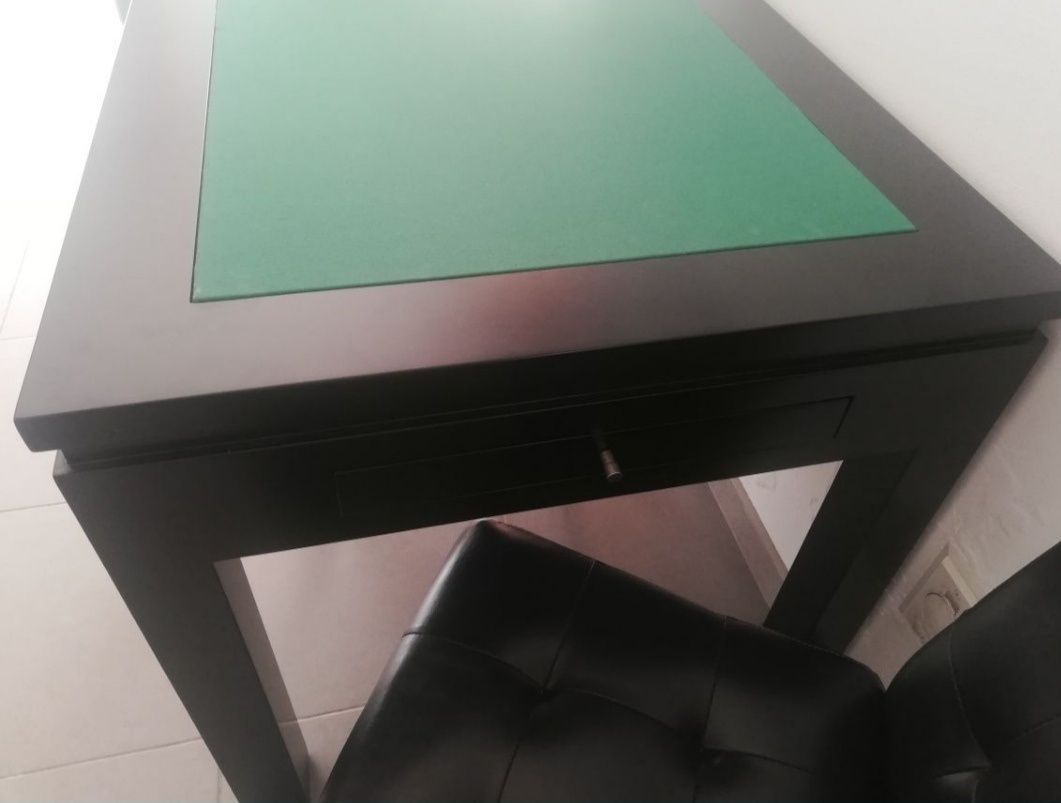 Vendo mesa de jogo