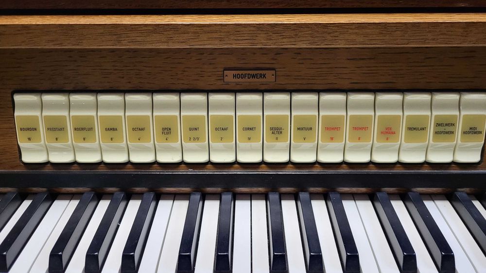 Organy kościelne  Johannus op. 25