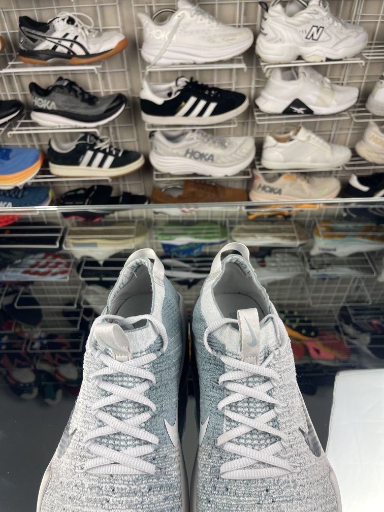 Кроссовки Nike Air Zoom Fearless 39 Размер Отличное состояние
