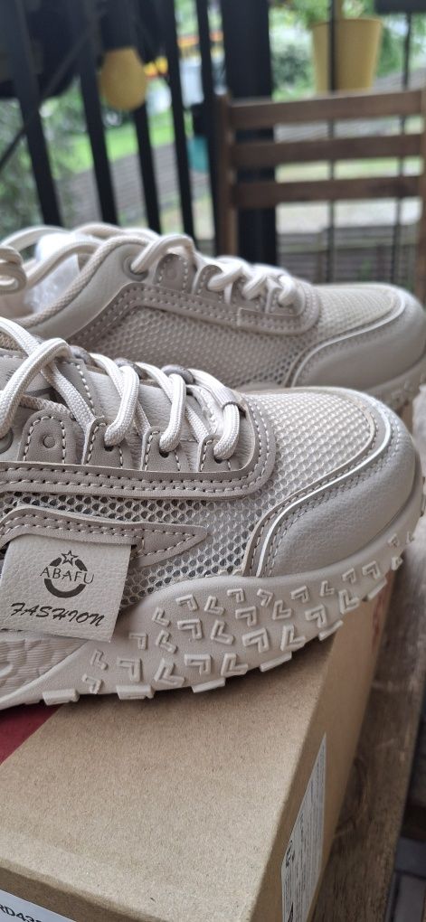 Beżowe sneakersy damskie r.36 NOWE