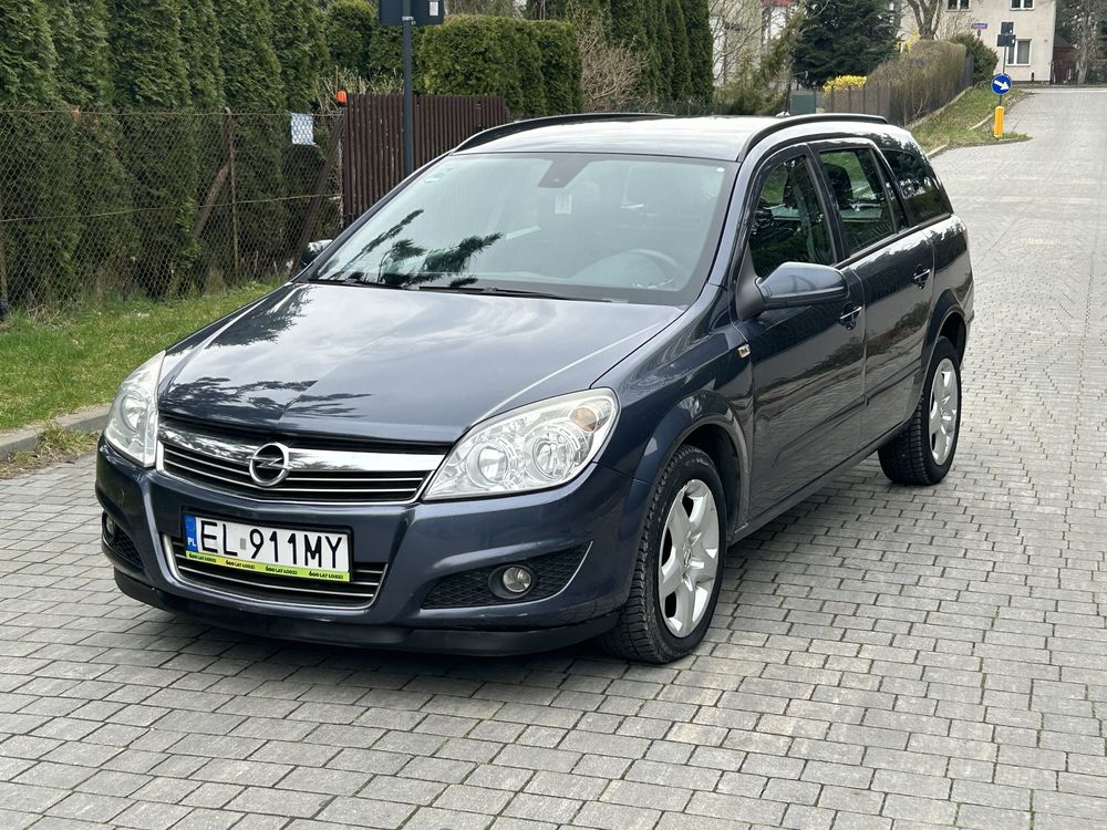 Opel Astra_1.9_150 Koni_Klimatyzacja_2007r_