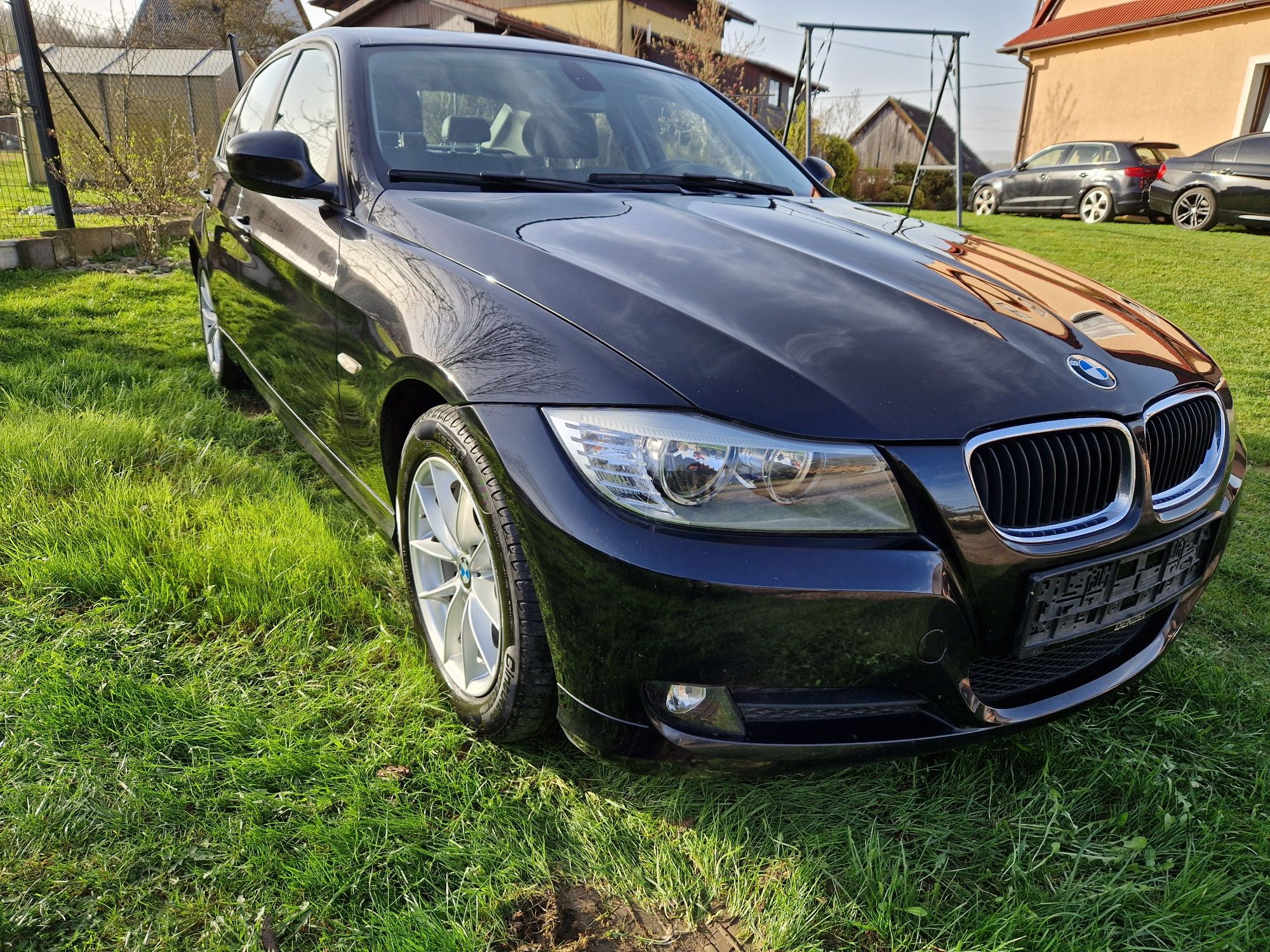 BMW 3 E90 2.0 BEZYNA Navi Skóry Ładna