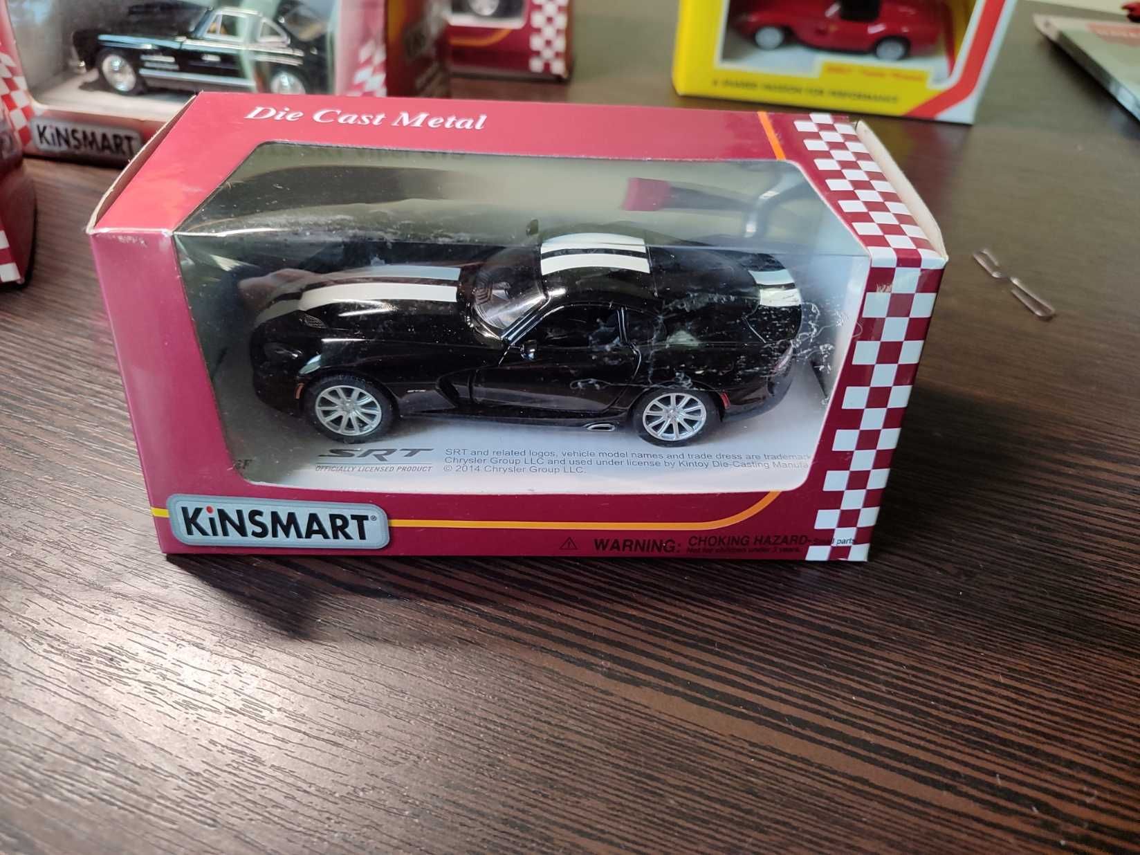 Моделі автомобілей KINSMART