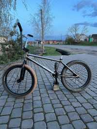 Велосипед для трюків BMX